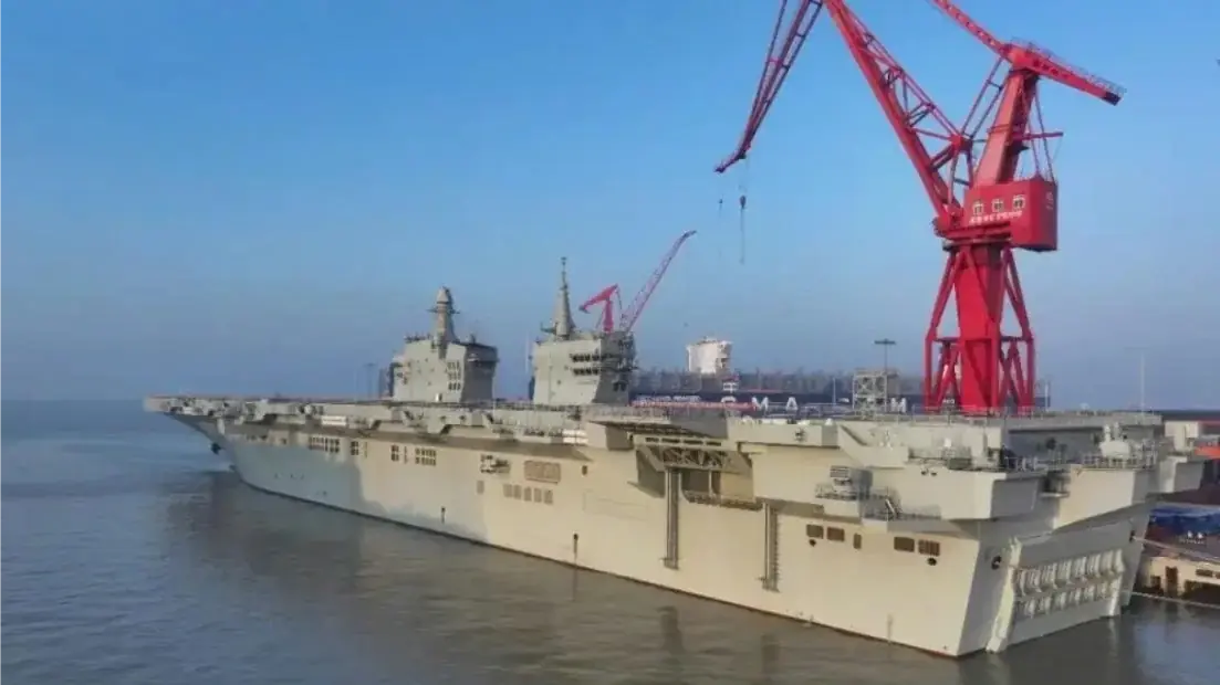 Trung Quốc: Tàu đổ bộ Tứ Xuyên thử nghiệm trên biển